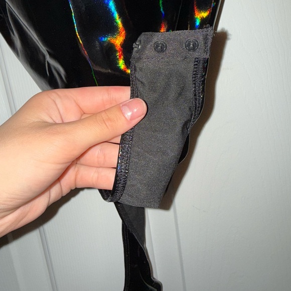 Shiny Black Women's Faux Leather Bodysuit w Adjustable Straps NEVER WORN Size M - Picture 3 of 16